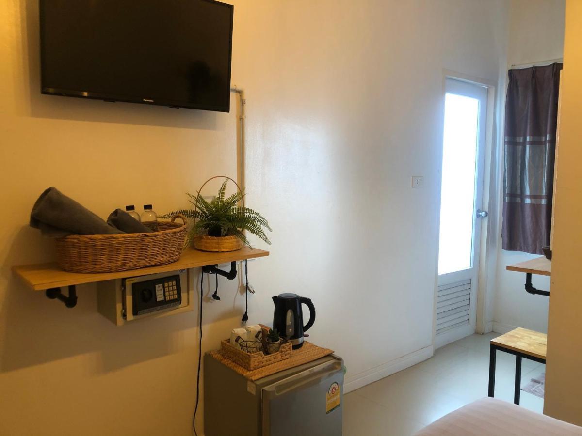 Samed Big Whale Hostel Ράγιονγκ Εξωτερικό φωτογραφία