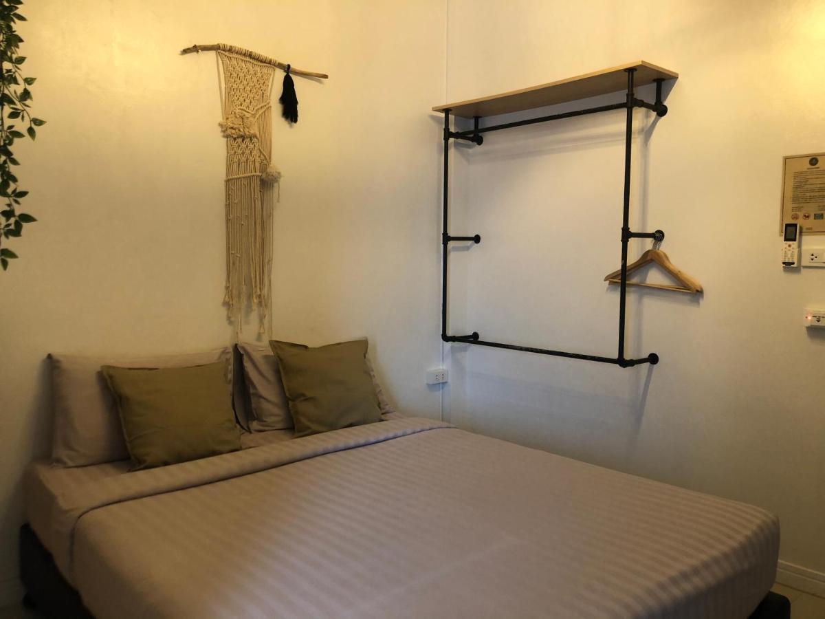 Samed Big Whale Hostel Ράγιονγκ Εξωτερικό φωτογραφία